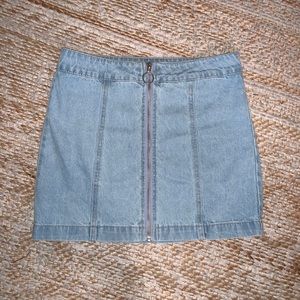 Zip up blue jean skirt!